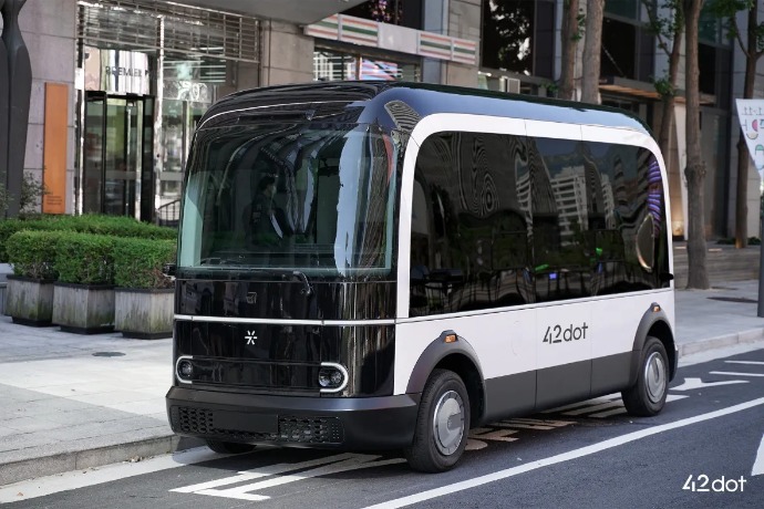 Hyundai, CES 2024'te Yazılım Tanımlı Araçları Sergileyecek: 42dot ile Geleceğin Araçları!