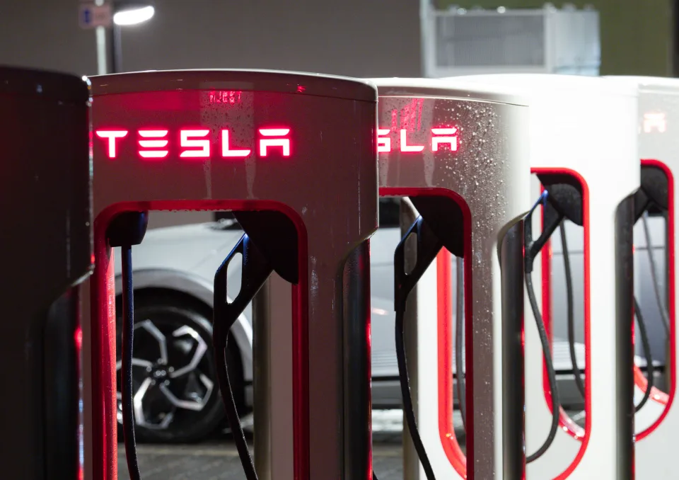 Elon Musk, 2025'te Yeni Bir Düşük Maliyetli Tesla Modelinin Geleceğini Doğruladı!