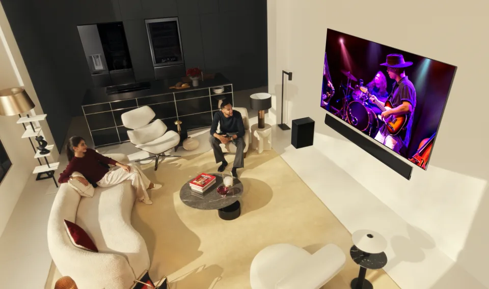 LG, CES öncesinde AI işlemcili 2024 OLED TV'yi tanıtıyor