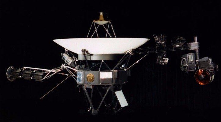 NASA, Voyager 1 Uzay Aracını, 37 Yıl Aradan Sonra, 21 Milyar KM Uzaktan Uyandırdı!