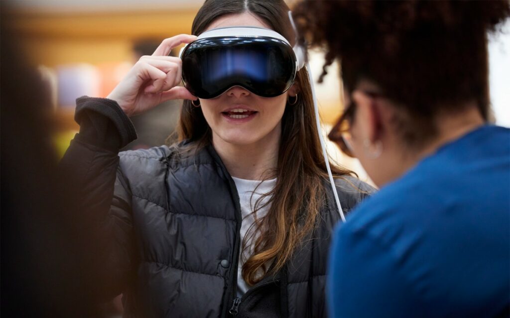 Apple Vision Pro 2 Ertelendi! Yeni Lansman Tarihi Belli Oldu mu?