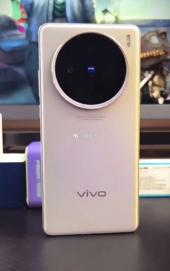 vivo X100s