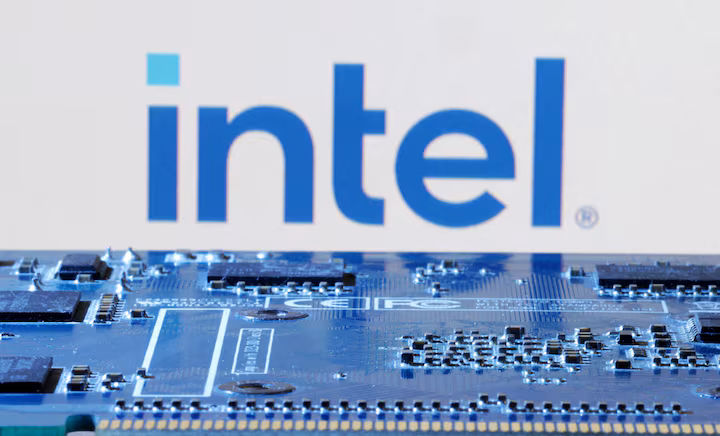 Intel'de Sarsıcı Ayrılık: Yönetim Kurulu Üyesi Lip-Bu Tan Görevinden Ayrılıyor!