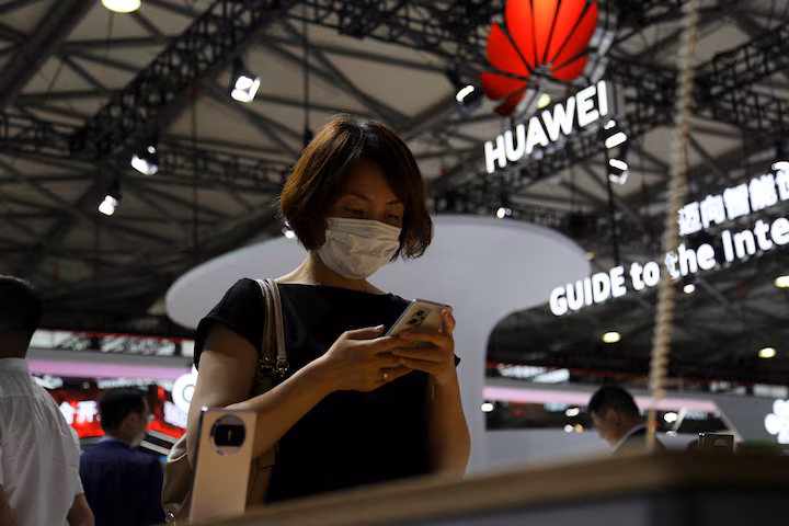 Huawei, iPhone 16'nın Gölgesinde 3 Milyon Ön Sipariş Topladı!