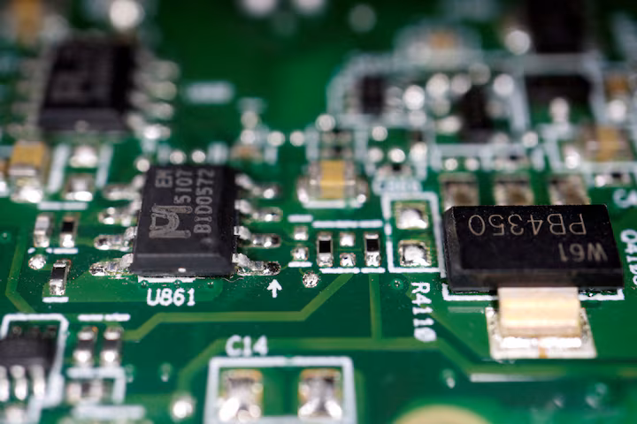 ABD, yarı iletken malzemelerde yapay zeka kullanımını artırmak için 100 milyon dolara kadar hibe verecek