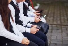 Güney Kore’de okullarda telefon yasağı getiren ülkeler arasına katıldı