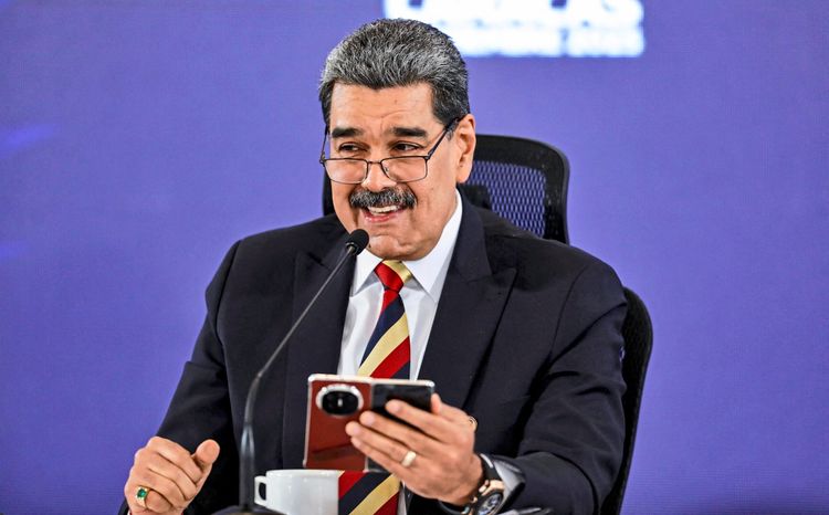 Maduro Huawei telefon üzerinden ABD’ye mesaj verdi