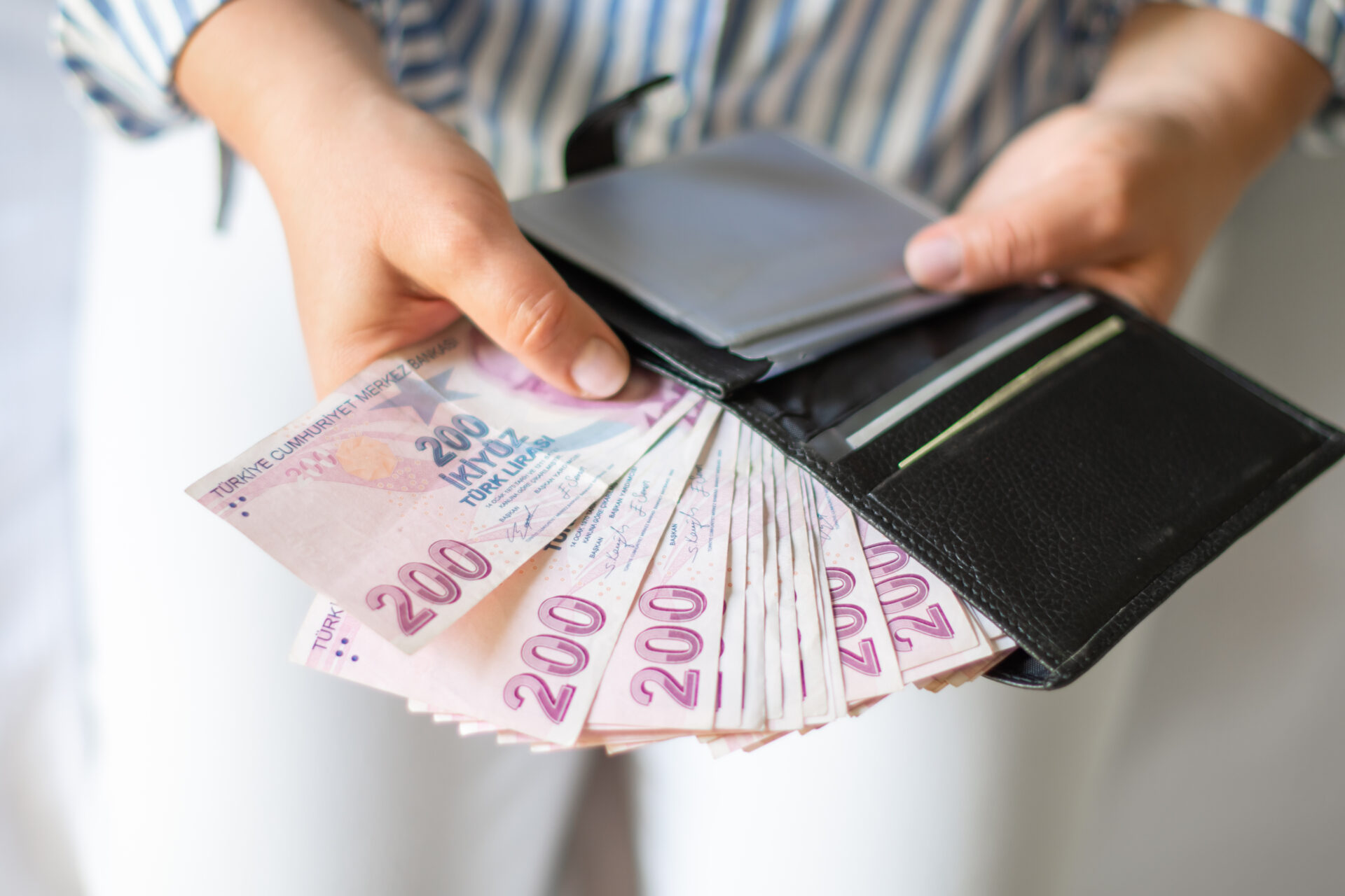 Vergi düzenlemesi ithalat ve otomobil pazarında dengeleri değiştiriyor