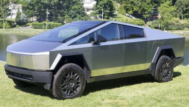 Tesla Cybertruck kapı tasarımı nedeniyle dava edildi