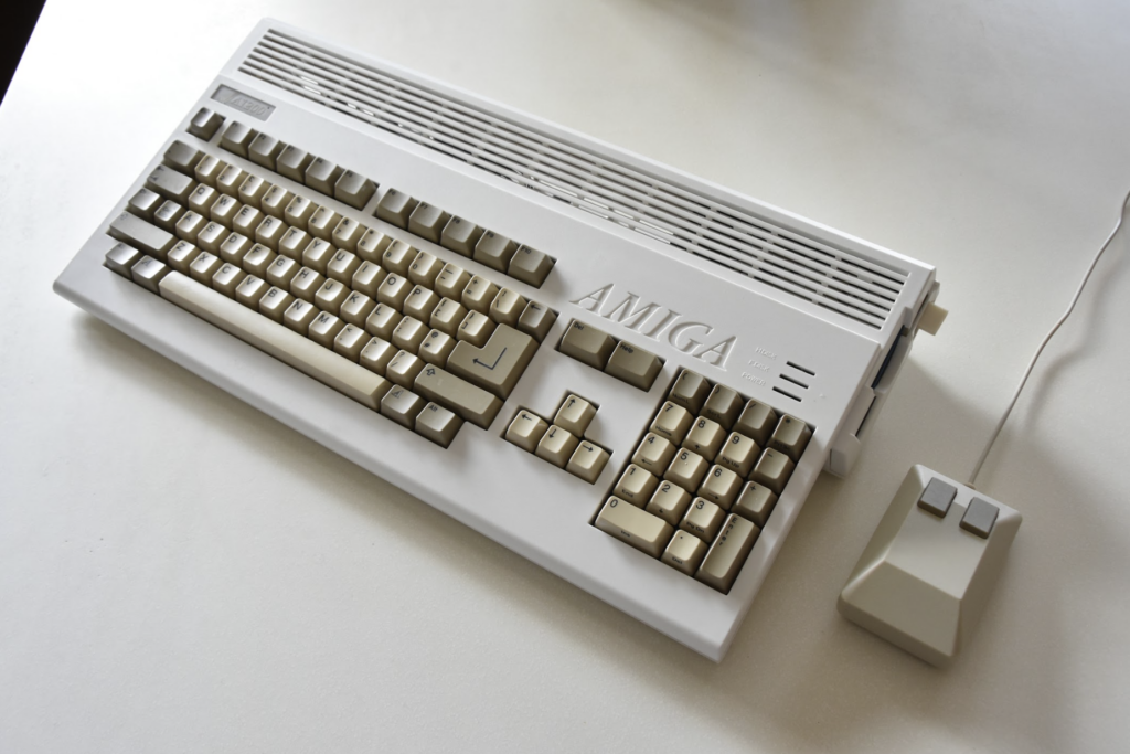 Amiga A1200 yeniden doğuyor: Retro bilgisayar modern teknolojiyle birleşiyor