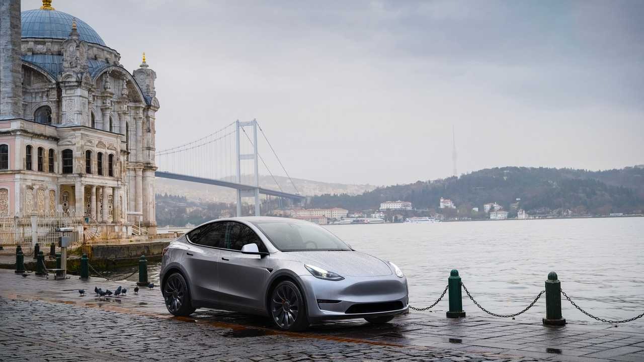 Tesla Model Y, Türkiye pazarında yeniden zam gördü