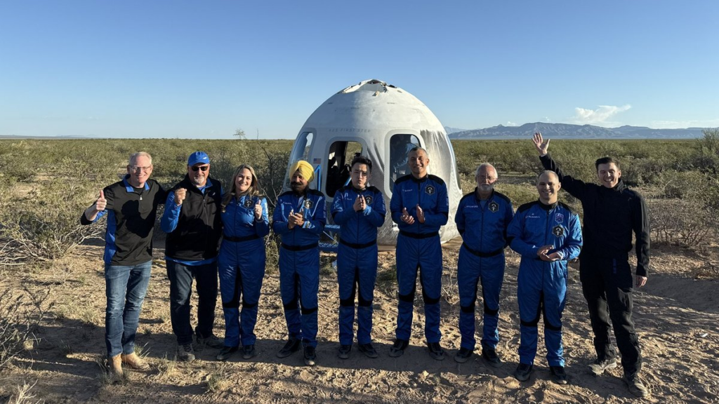 Blue Origin turistik uzay uçuşları için iki yıllık erteleme kararı aldı